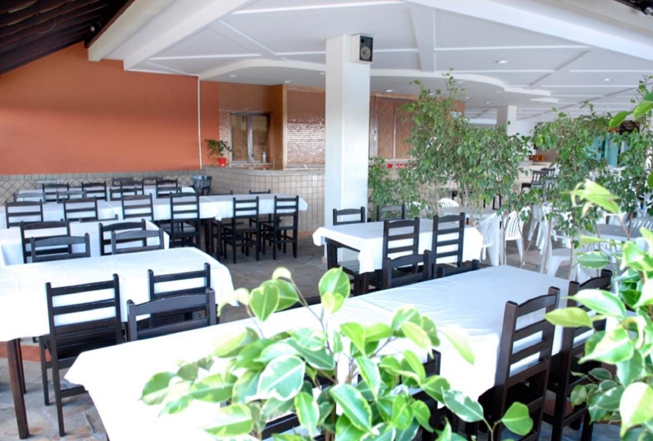 Porto Real Suites Mangaratiba Exteriör bild